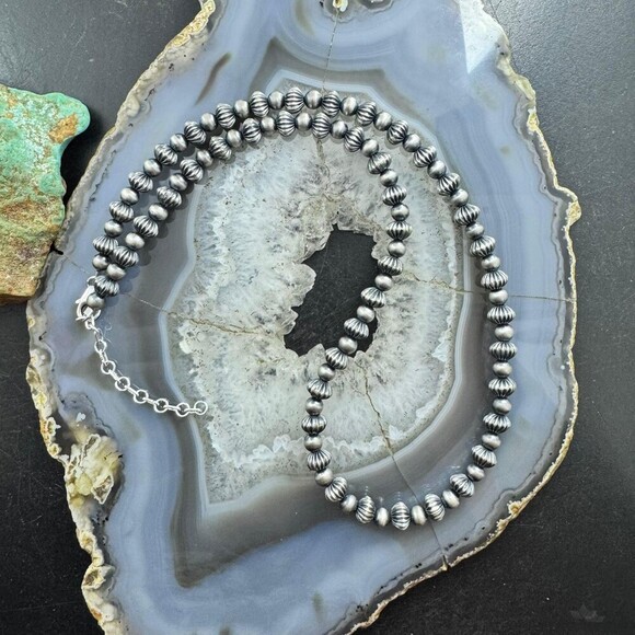 Sterling Silver Southwestern Style 4-8 mm Navajo Pearl Bead 18"- 20" Necklace - Picture 3 of 10